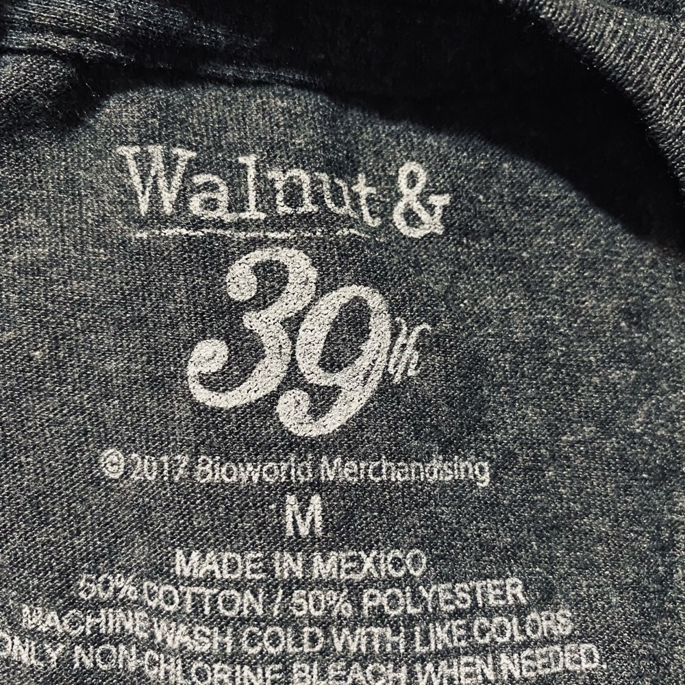 Walnut & 39th Men’s Short Sleeve Graphic T-shirt Size Medium - Picture 7 of 8